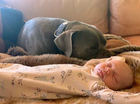 Lev Loe Tomac with her bestfriend.